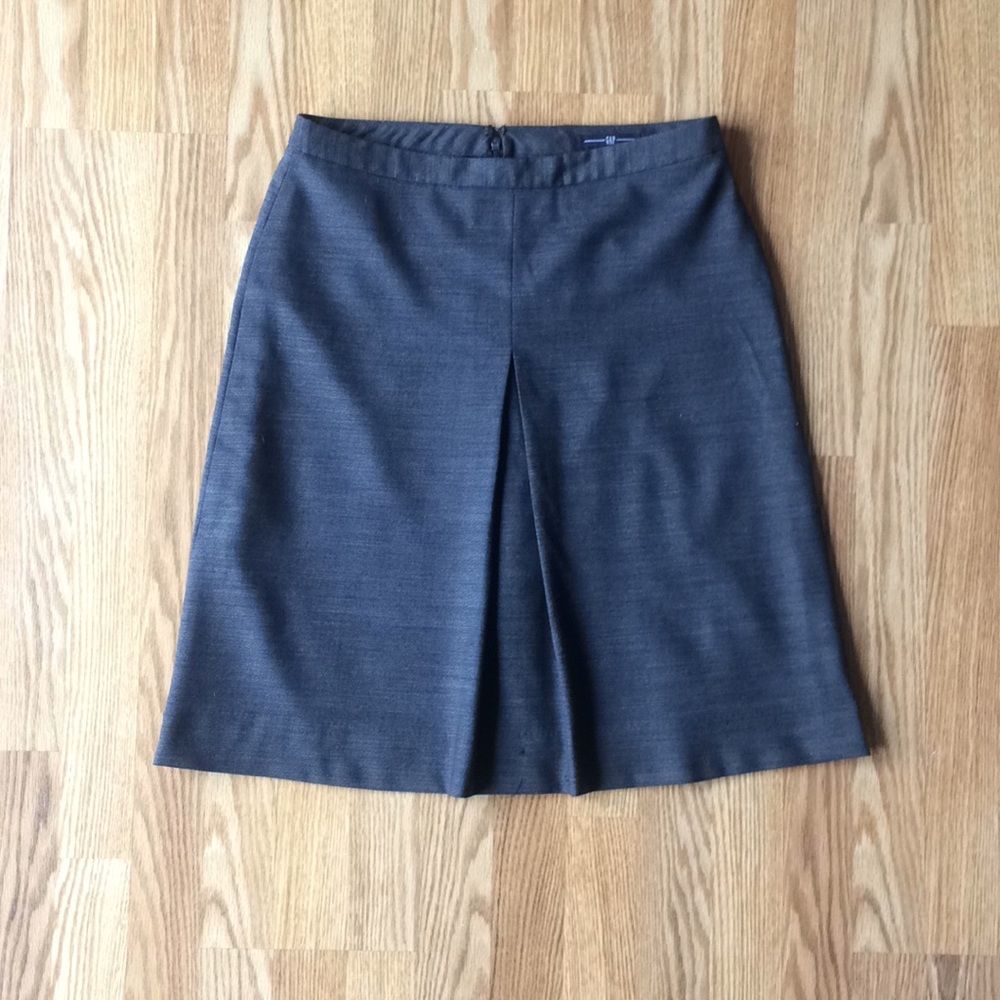 Gray GAP skirt